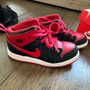 Nike Air Jordan 1 Mid Shoes size 10C
